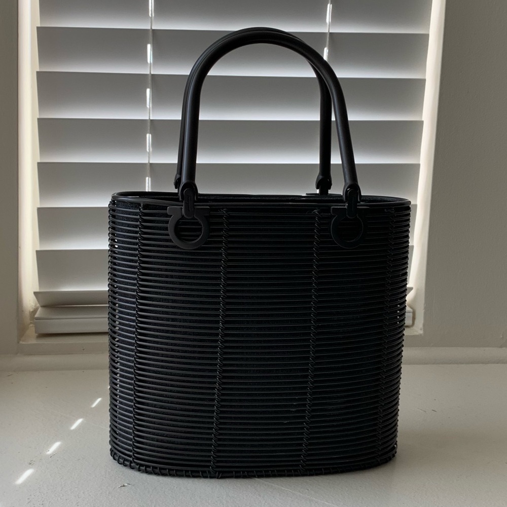 RARE - Ferragamo cage bucket bag in silver metal